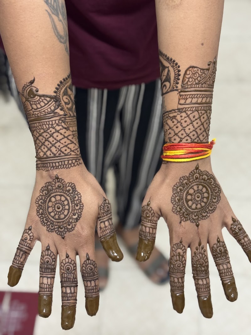 Bridal Mehendi Studio