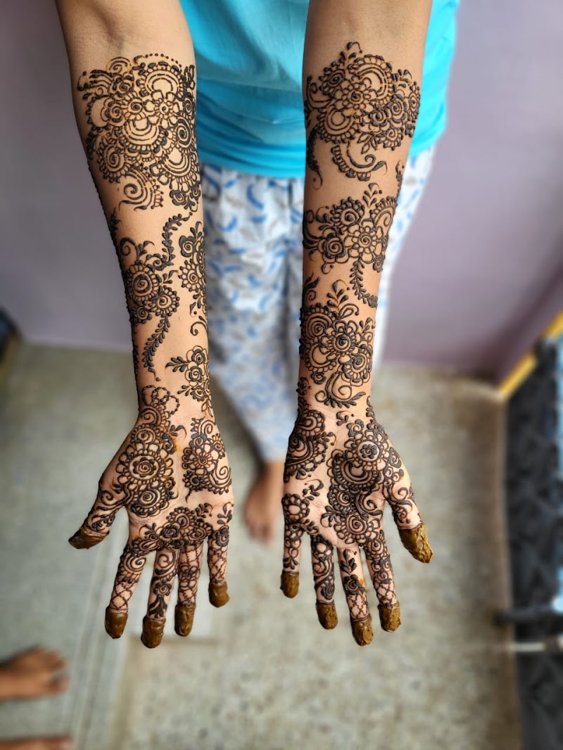Nf_mehndi_artist
